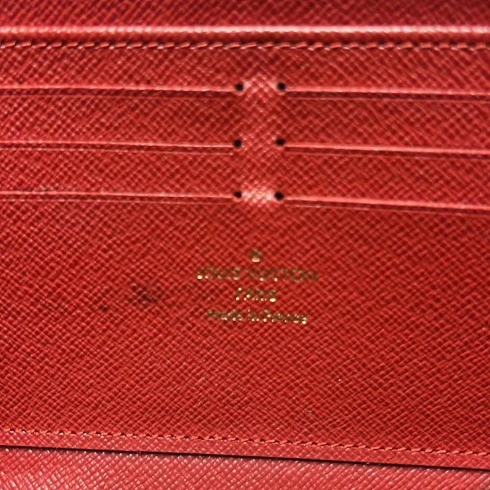 Louis Vuitton Monogram Retiro Cerese Zippy wallet. Comes with COA